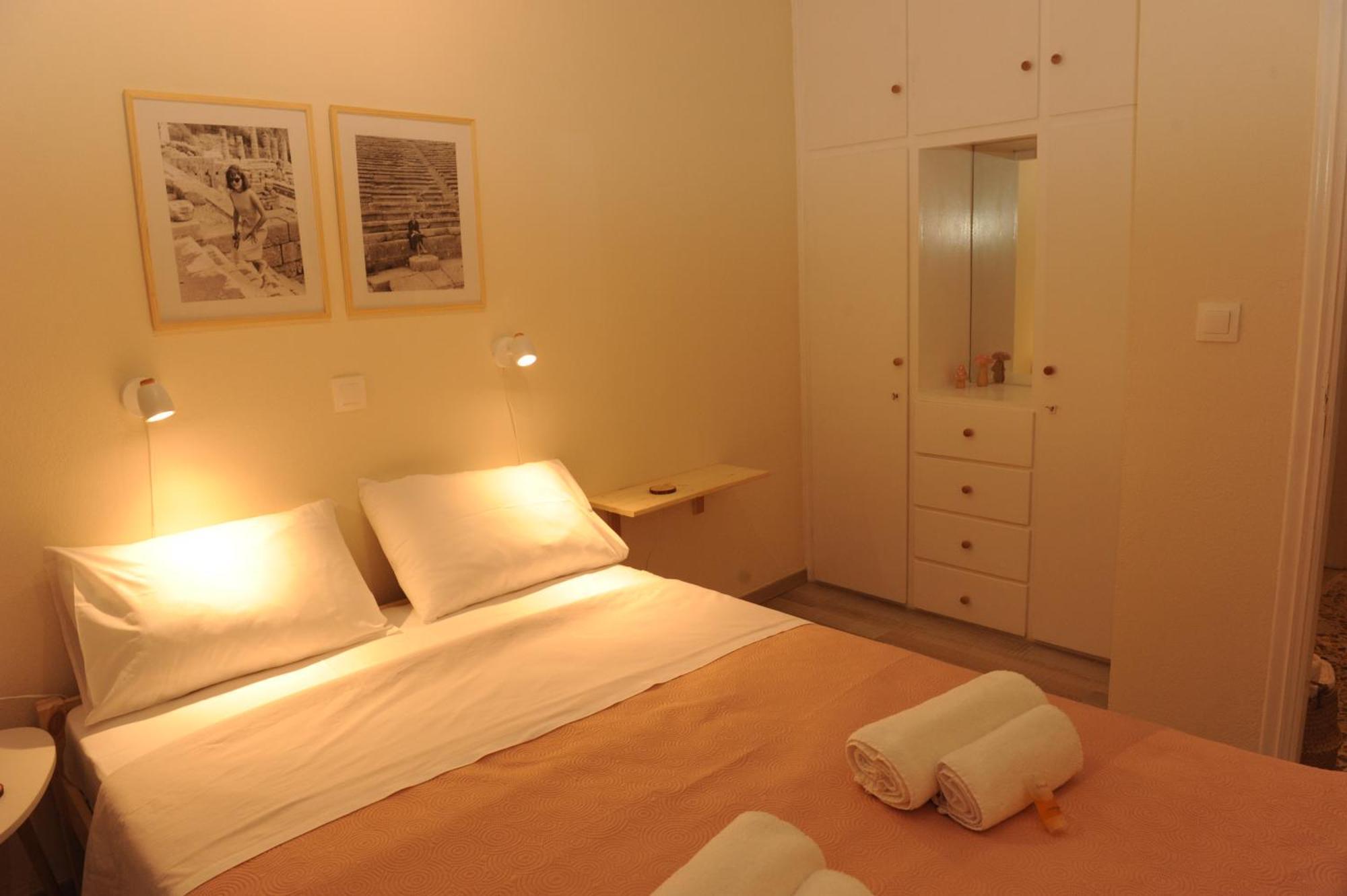 Delphic Moments - Sunny App 3Br, 2Ba With View Apartman Kültér fotó